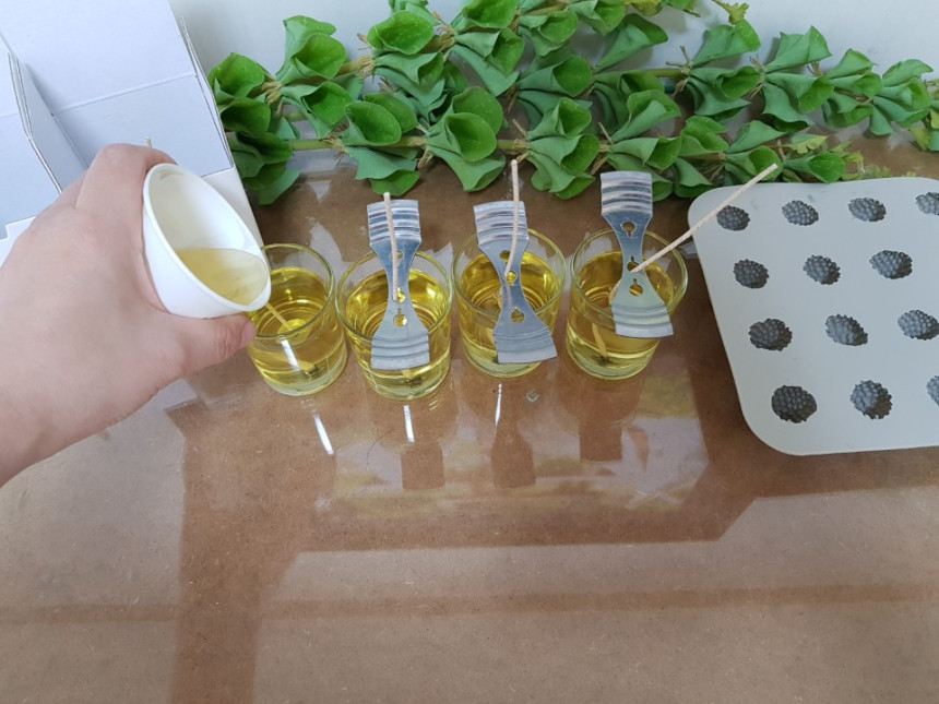 Strawberry Candle Natural Candle Candle Gift Box W