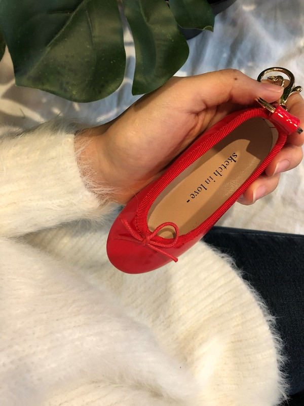 Flat Shoes Keyring Classic Key Holder Easy gift Vi