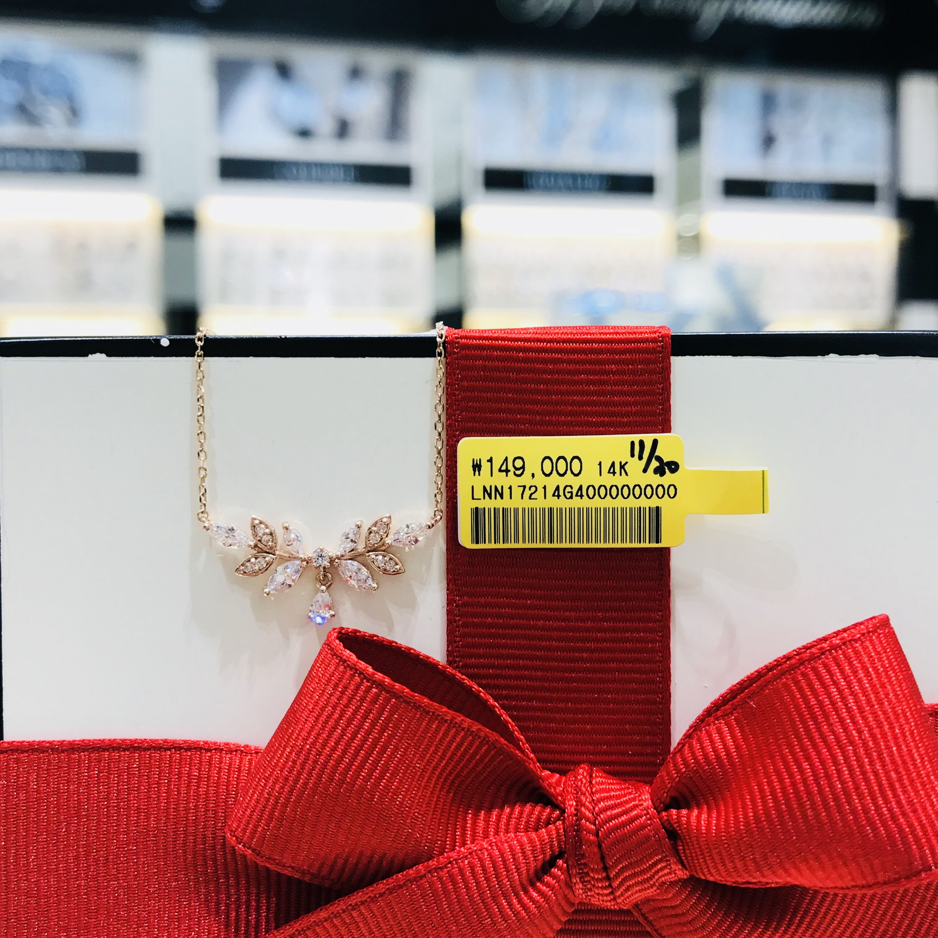 Lloyd Angel Swing Necklace LNN17214G Daily coordin