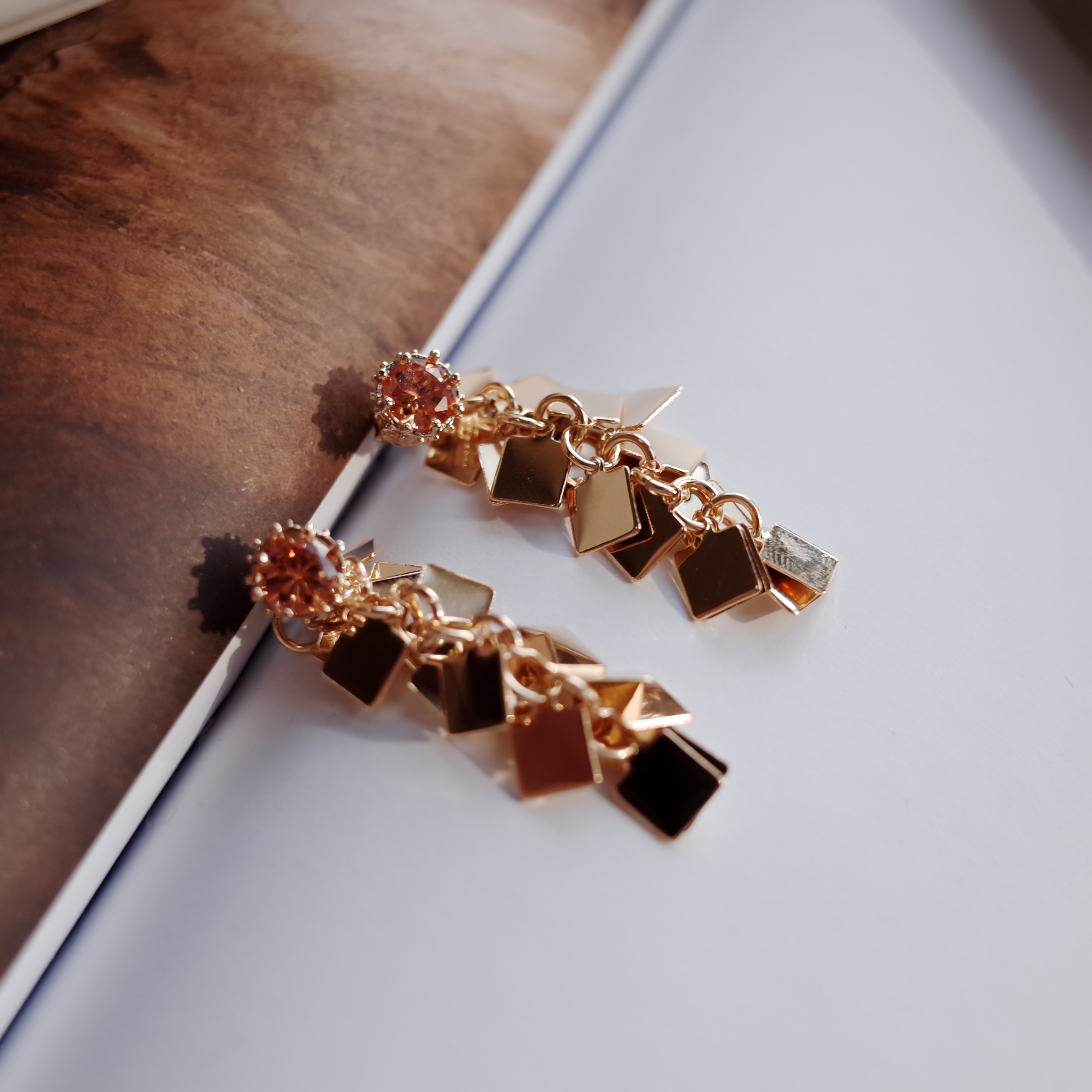 NO.51 Edge Chalang Swall Color Cubic Drop Earrings