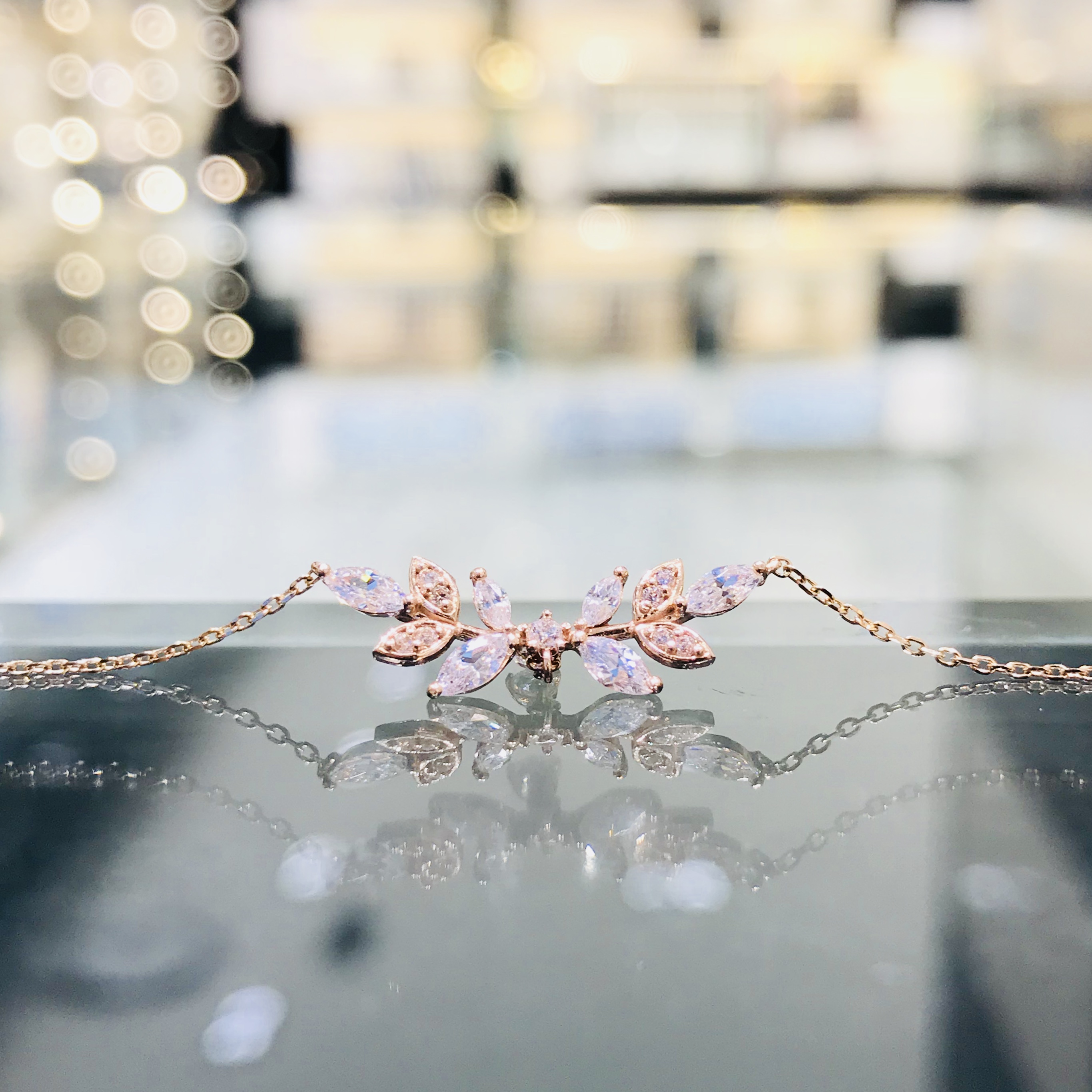 Lloyd Angel Swing Necklace LNN17214G Daily coordin