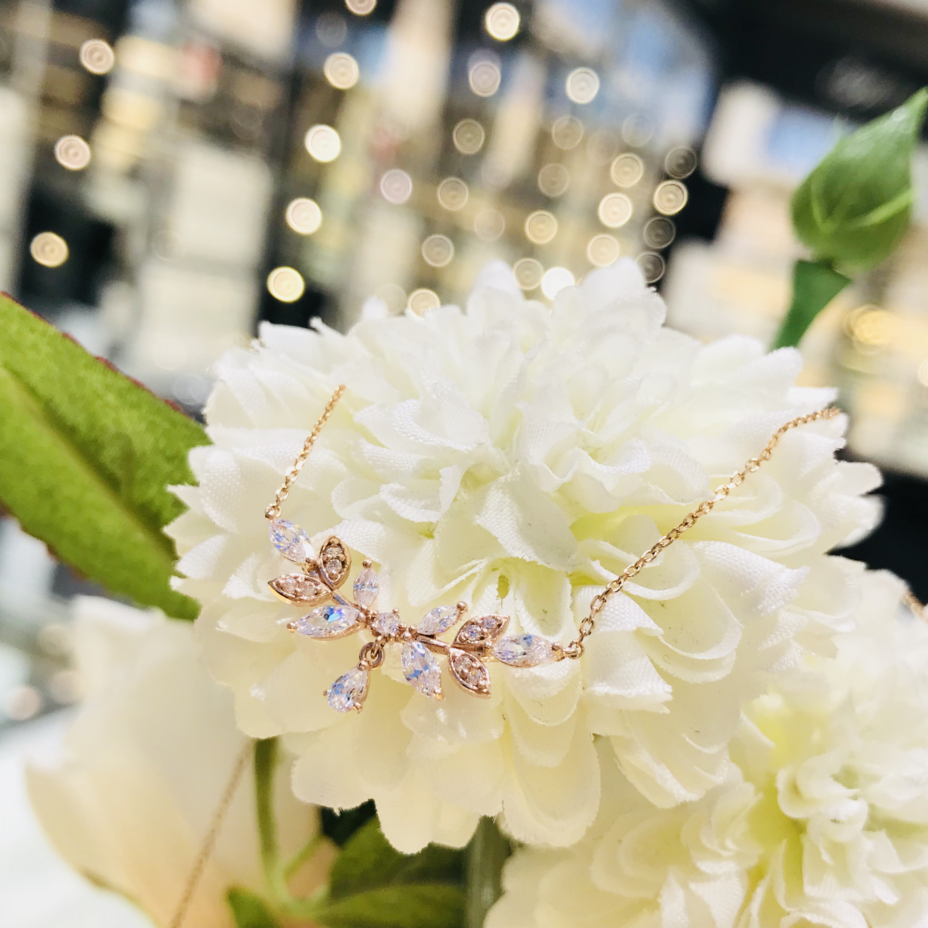 Lloyd Angel Swing Necklace LNN17214G Daily coordin