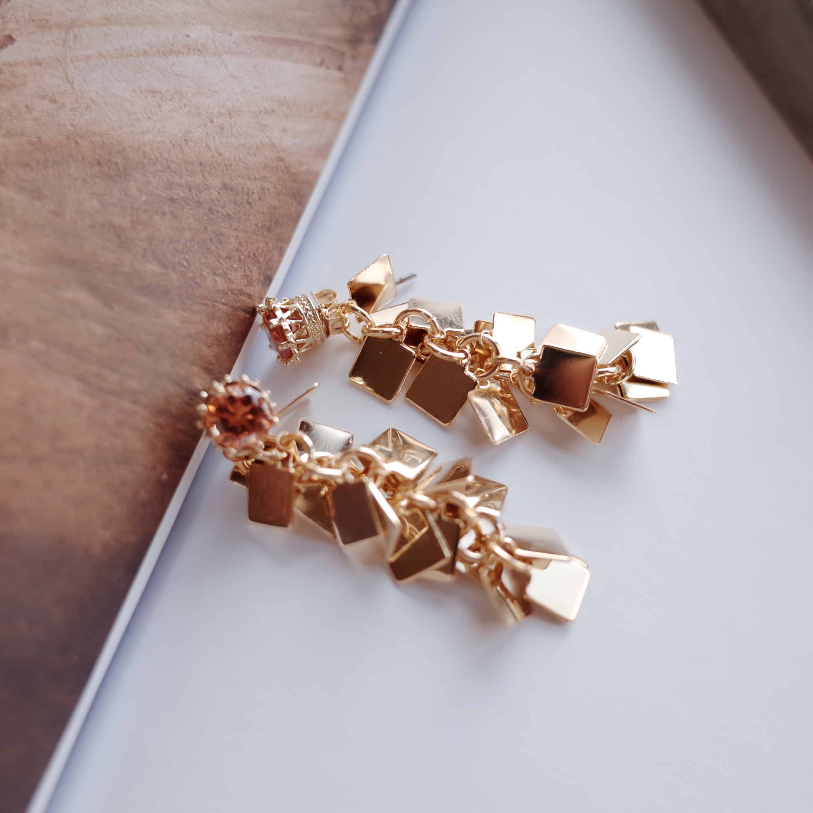 NO.51 Edge Chalang Swall Color Cubic Drop Earrings