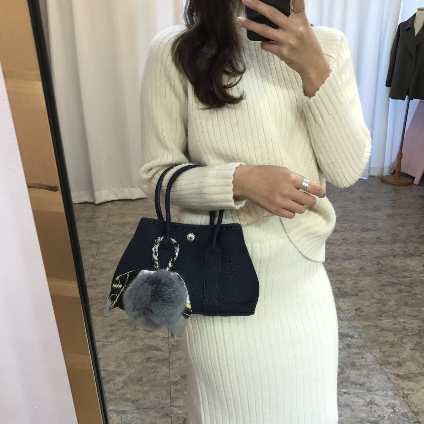 Twilight Fox Drop Foam Foam Keyring Women's Bag