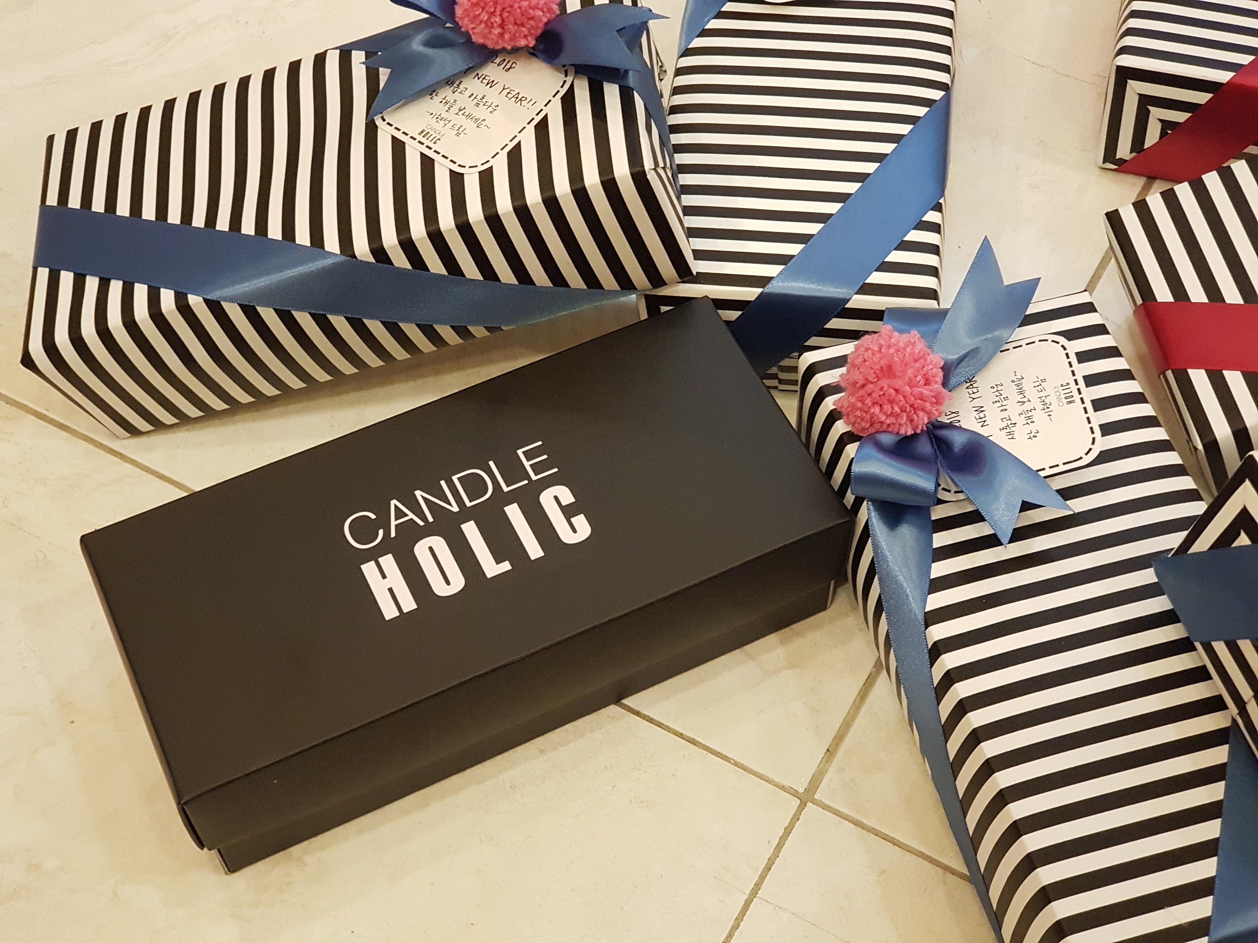 Yankee Candle Bottle 4-piece holder gift set weddi