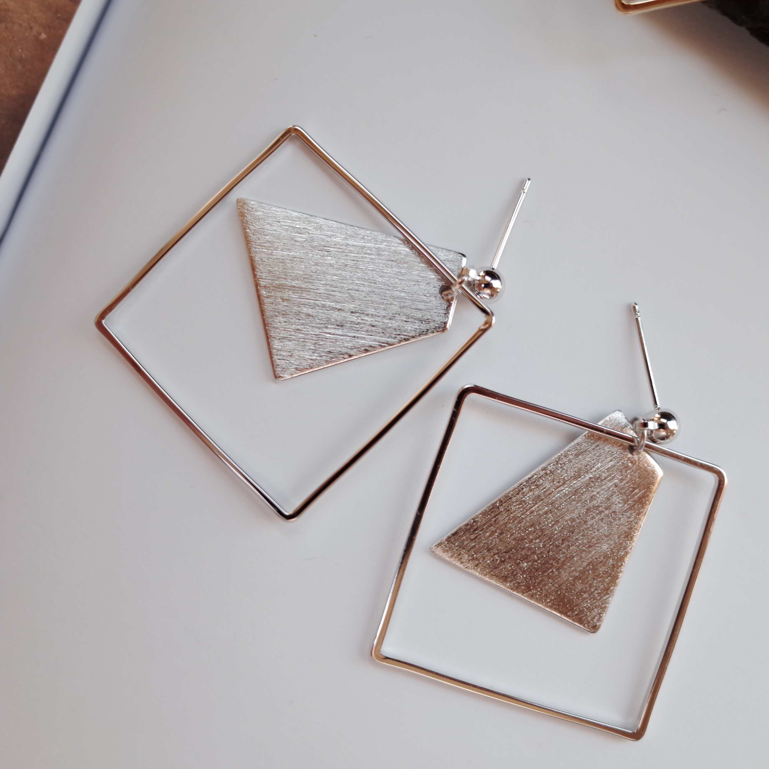 Square frame sculpture Metal drop earrings Stylish