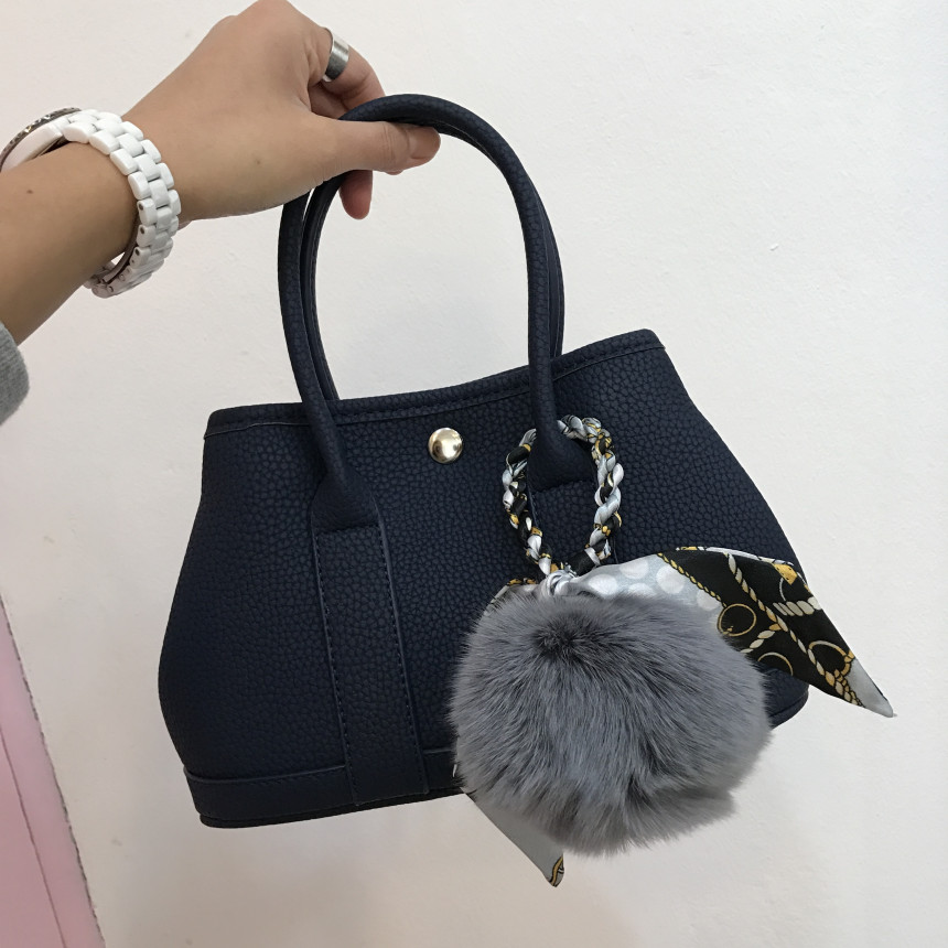 Twilight Fox Drop Foam Foam Keyring Women's Bag