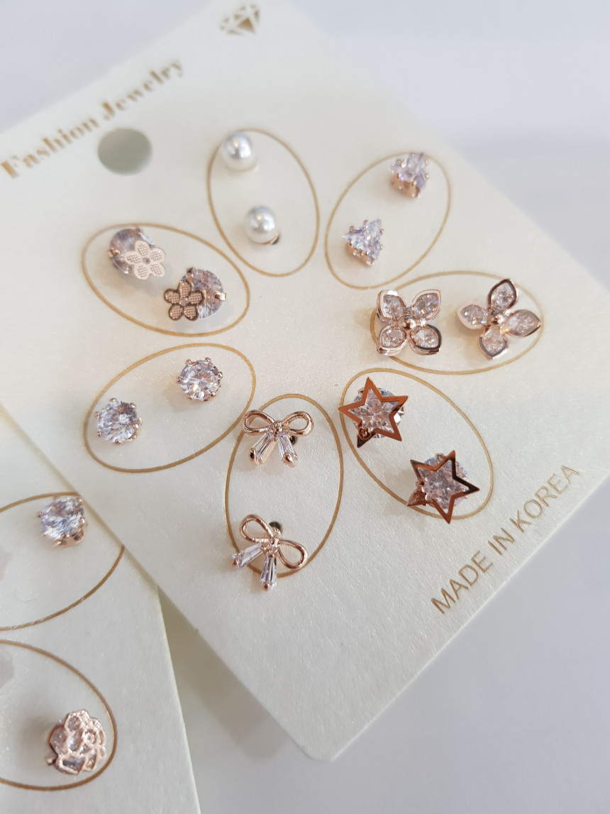 <b><p>Titanium needle 12 species 6 sets elaborate</p></b><b><p>チタン針 12種 6セット 洗練された 私マージン イヤリング カジュアルな 少女の感性</p></b><br /><br /><p align='center'>