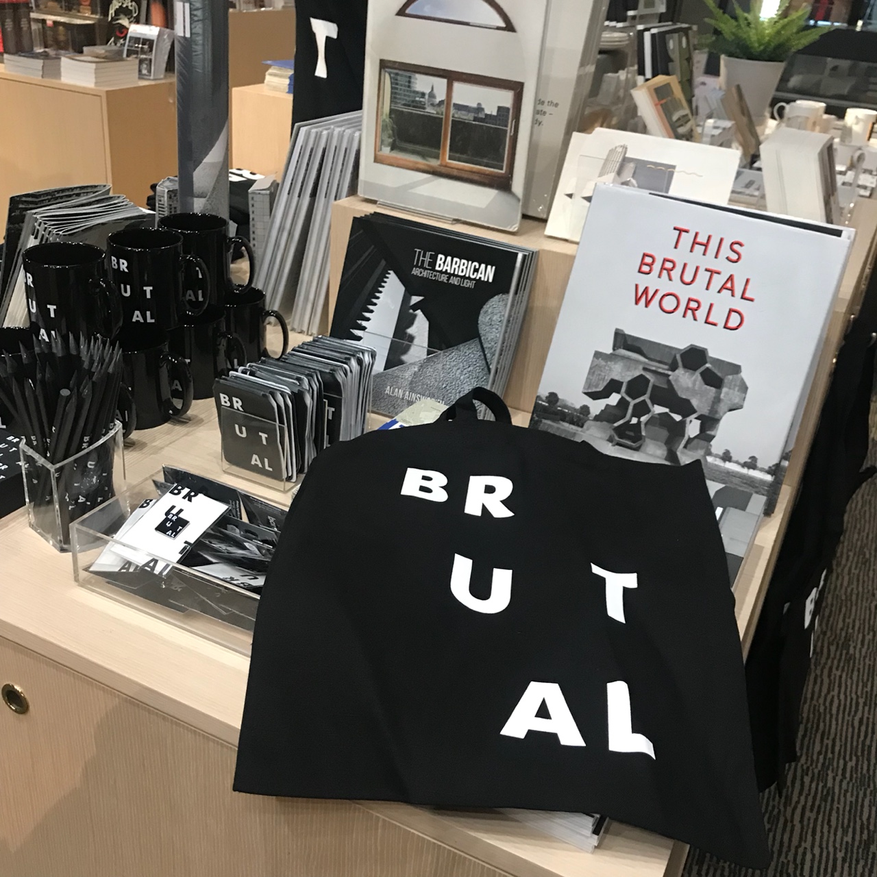 TOTE ECO SHOPPING TRAVEL London Barbican Center Br