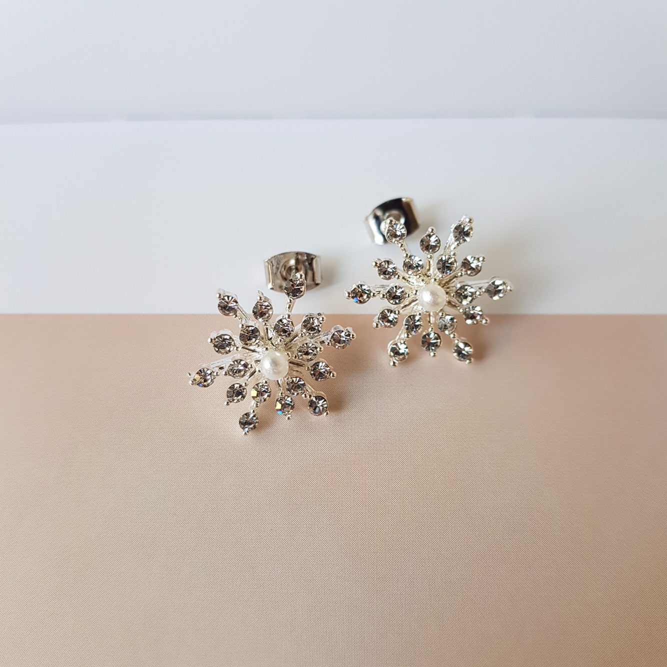 Erin Snow Flower Cubic Daily Earring 3color Weddin
