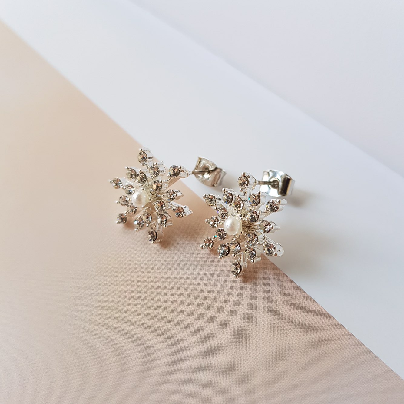 Erin Snow Flower Cubic Daily Earring 3color Weddin