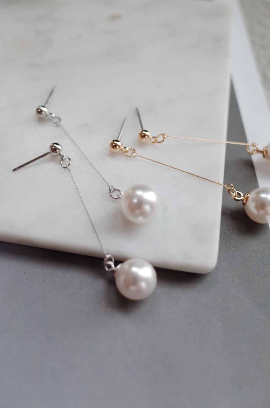 NO.56 Simple Swarovski Earrings Stylish Chic Uniqu