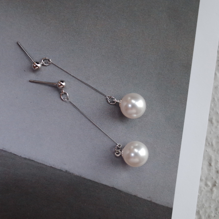 NO.56 Simple Swarovski Earrings Stylish Chic Uniqu