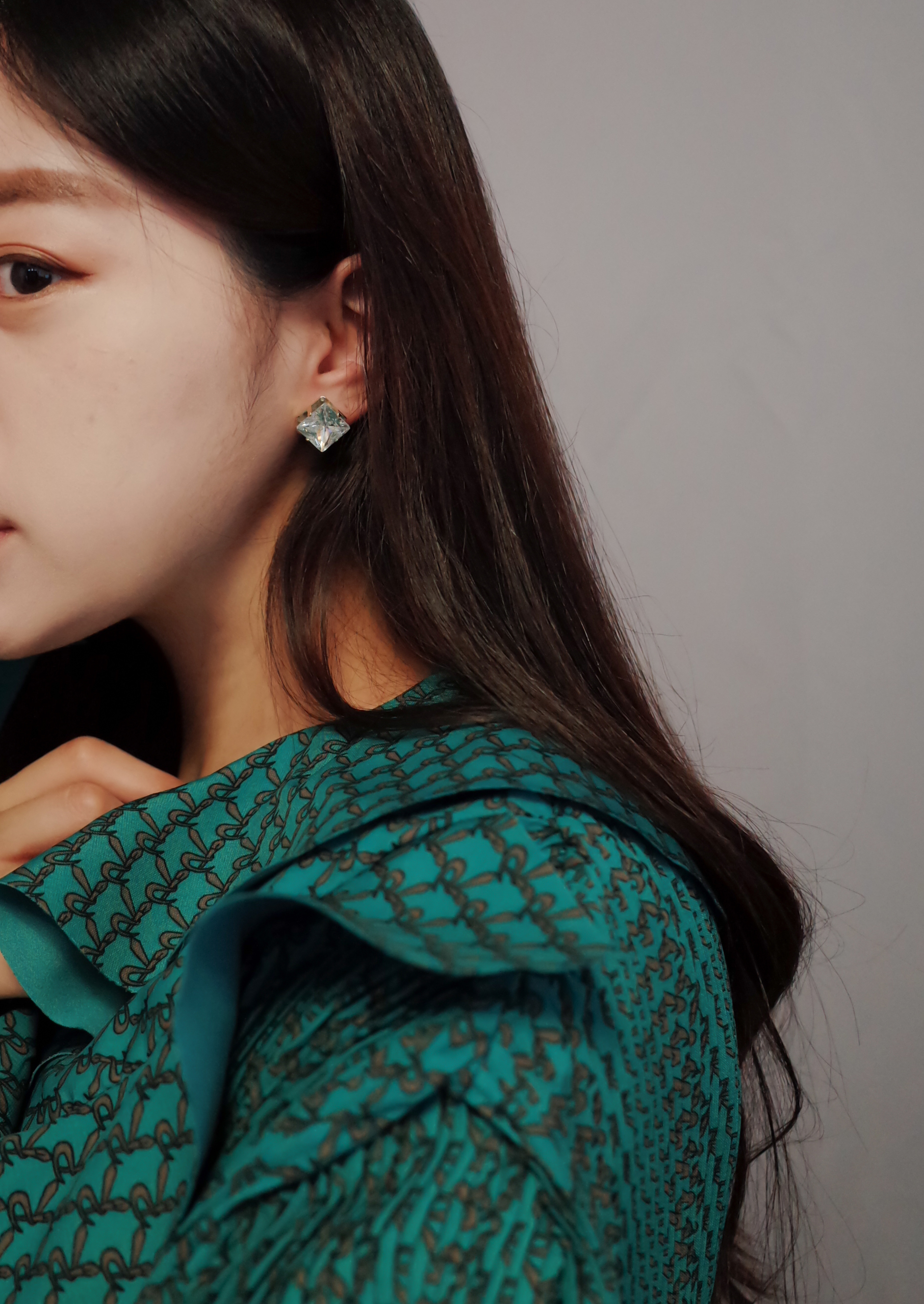 NO.57 Cubic Color Cubic Square Earrings Stylish Ch