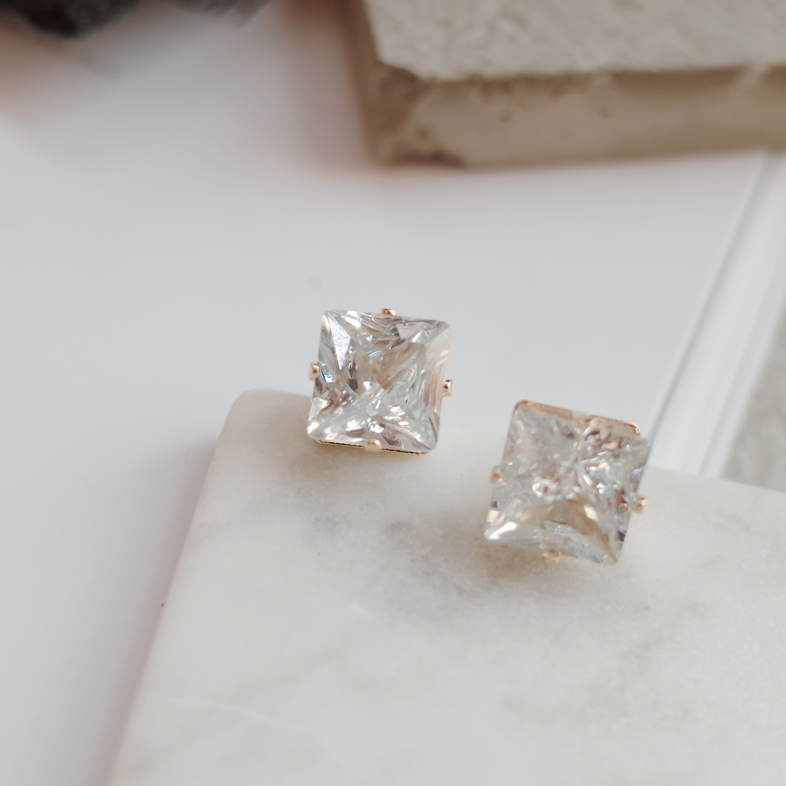 NO.57 Cubic Color Cubic Square Earrings Stylish Ch