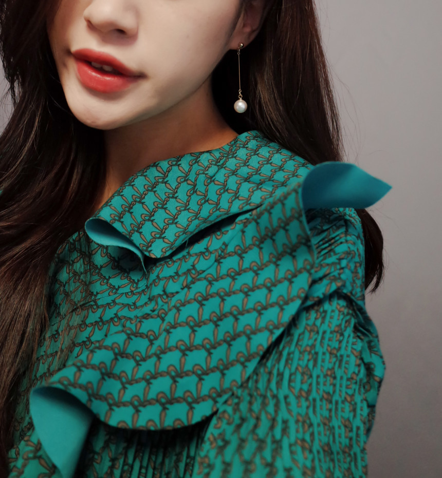 NO.56 Simple Swarovski Earrings Stylish Chic Uniqu