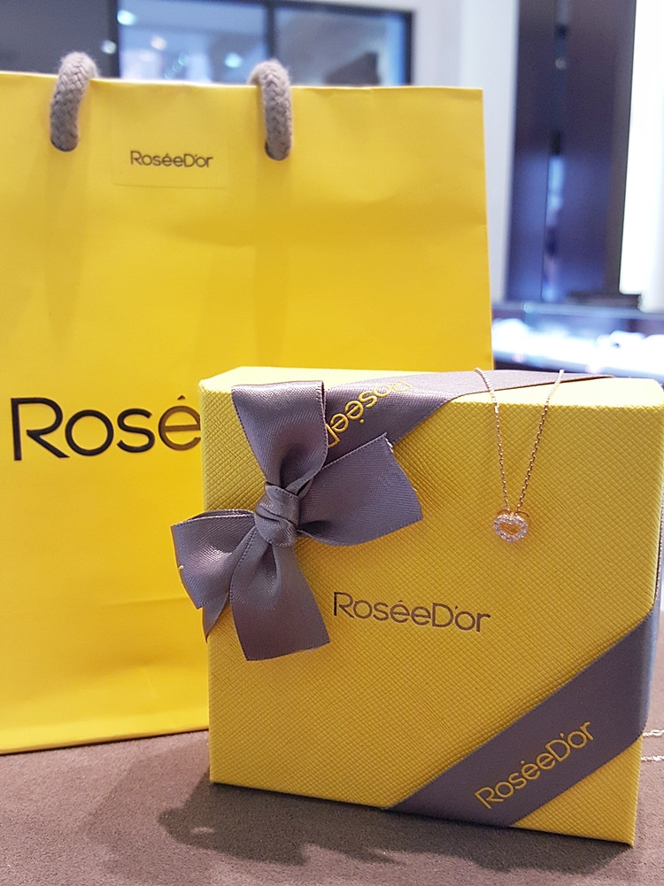 Golddude Rosette White Cubic Pink Gold Necklace -F