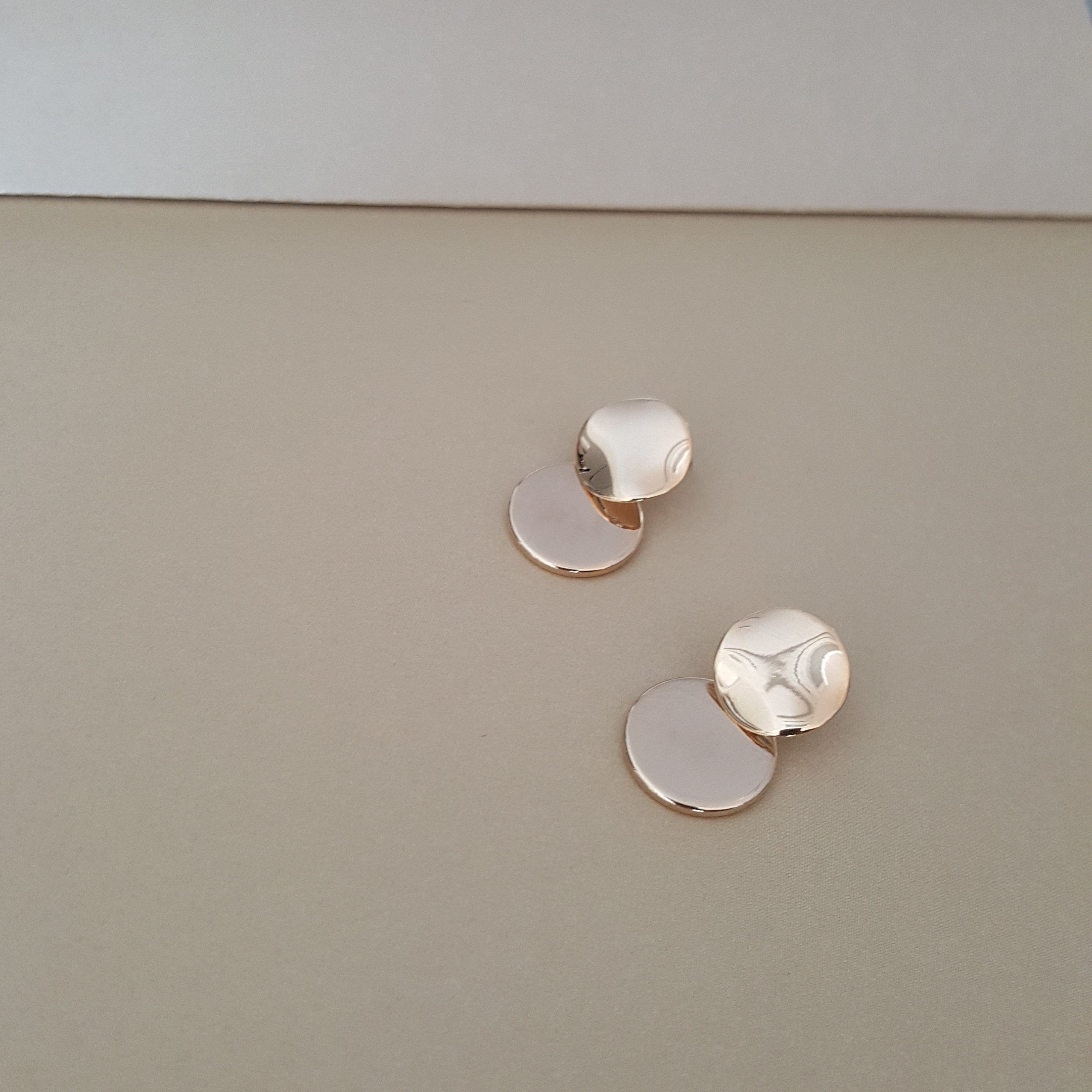 Bold Gold Earring Bling A high quality simple eari