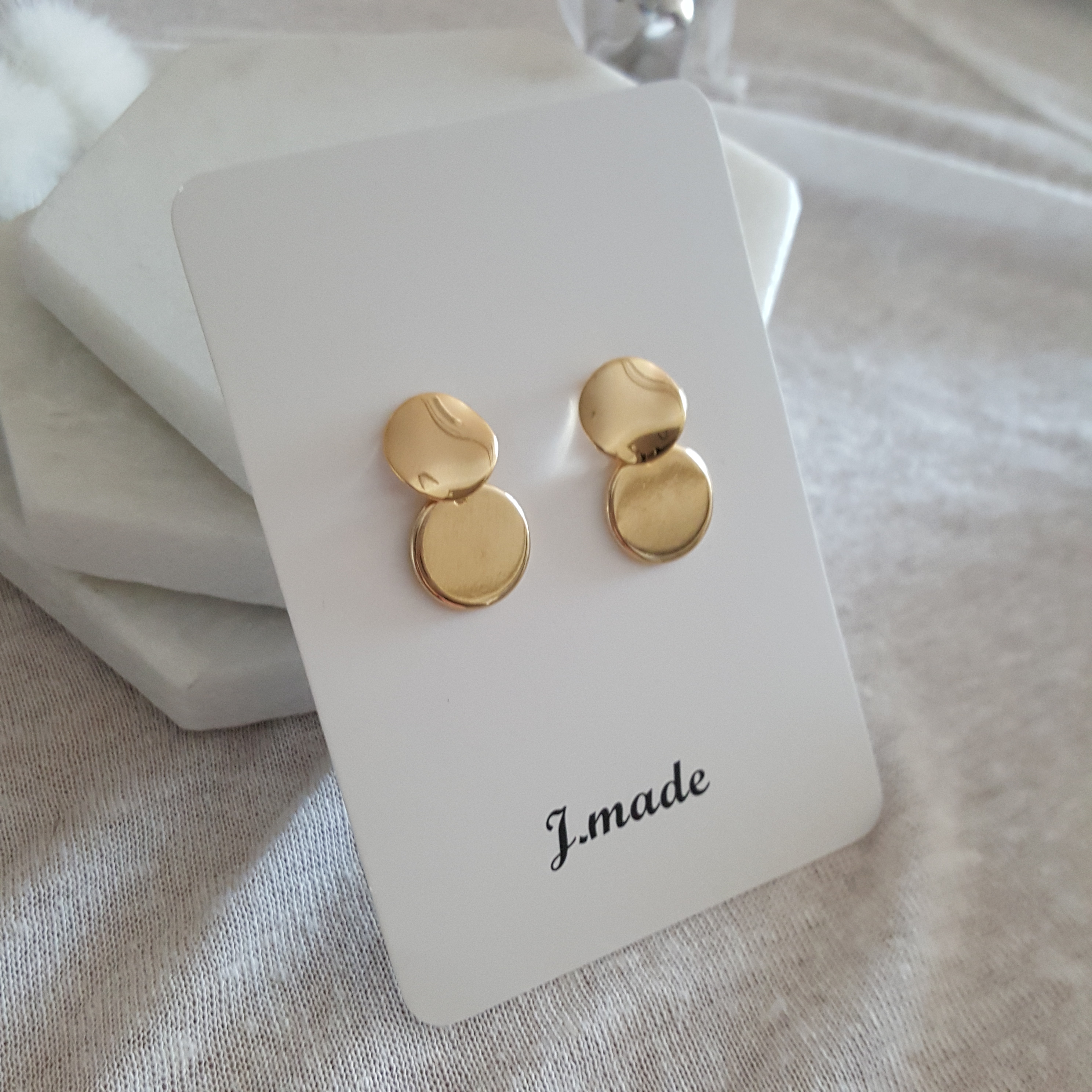 Bold Gold Earring Bling A high quality simple eari