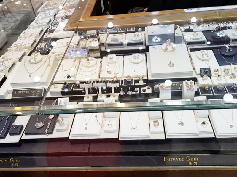 <b><p>Rose Gd patrn cor Ruby Cic Guard ring Luxuous</p></b><b><p>ローズゴールド パターン カラー ルビー キュービック ガードリング 高級感のあるアクセサリー</p></b><br /><br /><p align='center'>