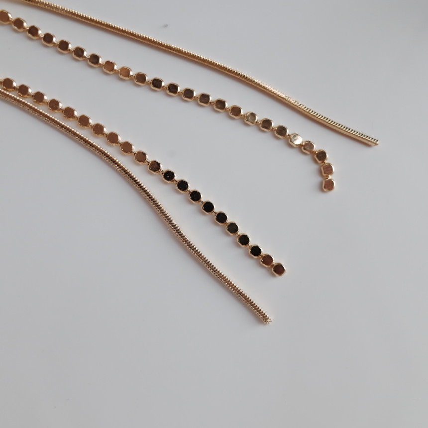 <b><p>NO.59 Roy Two-string cha Simple lo ears Stylish</p></b><b><p>NO.59 ロイ 二行チェーン シンプルロングイヤリング スタイリッシュな シックな</p></b><br /><br /><p align='center'>