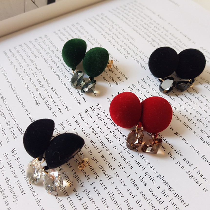 One-piece velvet drop earrings 4color Daily coordi