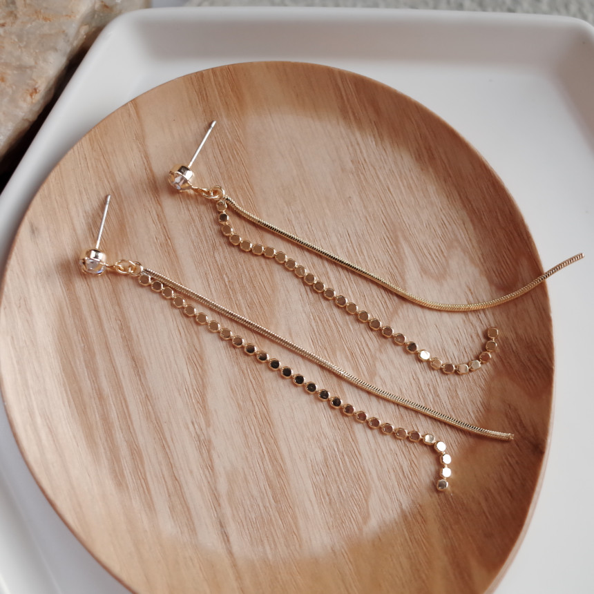 <b><p>NO.59 Roy Two-string cha Simple lo ears Stylish</p></b><b><p>NO.59 ロイ 二行チェーン シンプルロングイヤリング スタイリッシュな シックな</p></b><br /><br /><p align='center'>