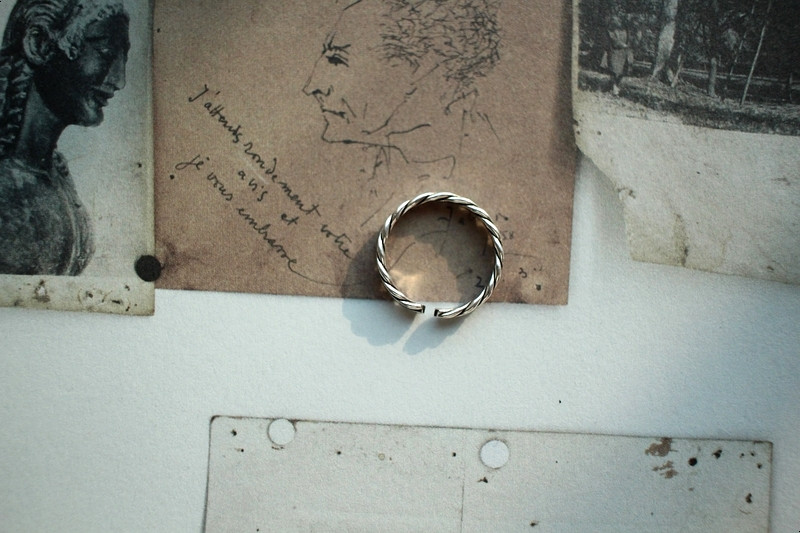 <b><p>92.5 silver open Ace Mardi Rings Knuckle</p></b><b><p>92.5 シルバー オープン エキ 一言リング ナックル 女性 重ね着 20代 トウ</p></b><br /><br /><p align='center'>