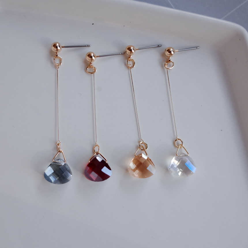 NO.61 Swan Cutting Crystal Drop Earrings Stylish C