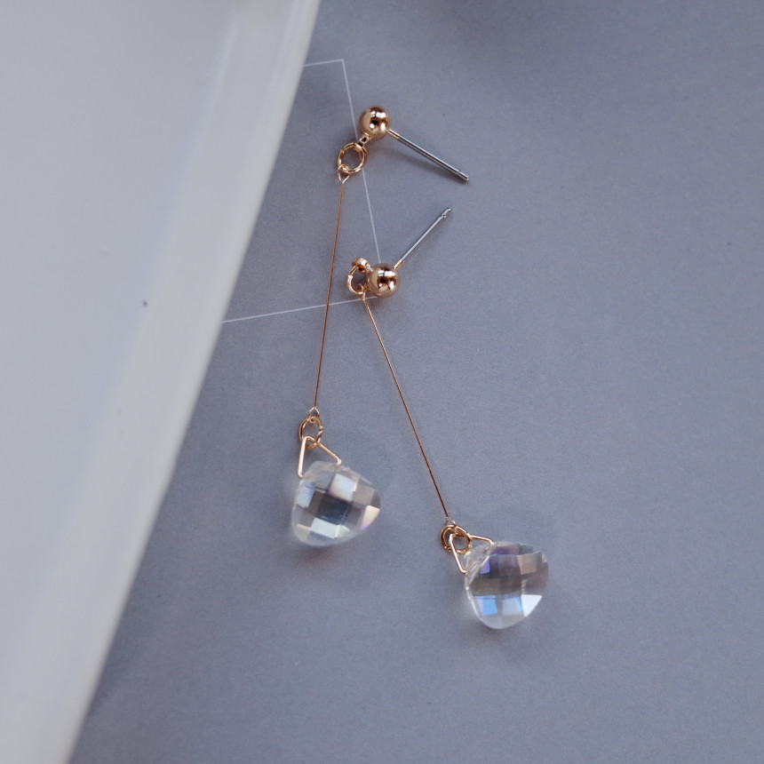 NO.61 Swan Cutting Crystal Drop Earrings Stylish C