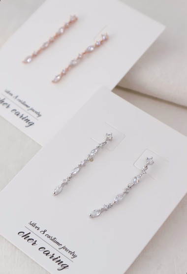 silverpost hand glint neat drop earrings date look