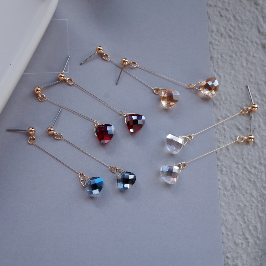 NO.61 Swan Cutting Crystal Drop Earrings Stylish C