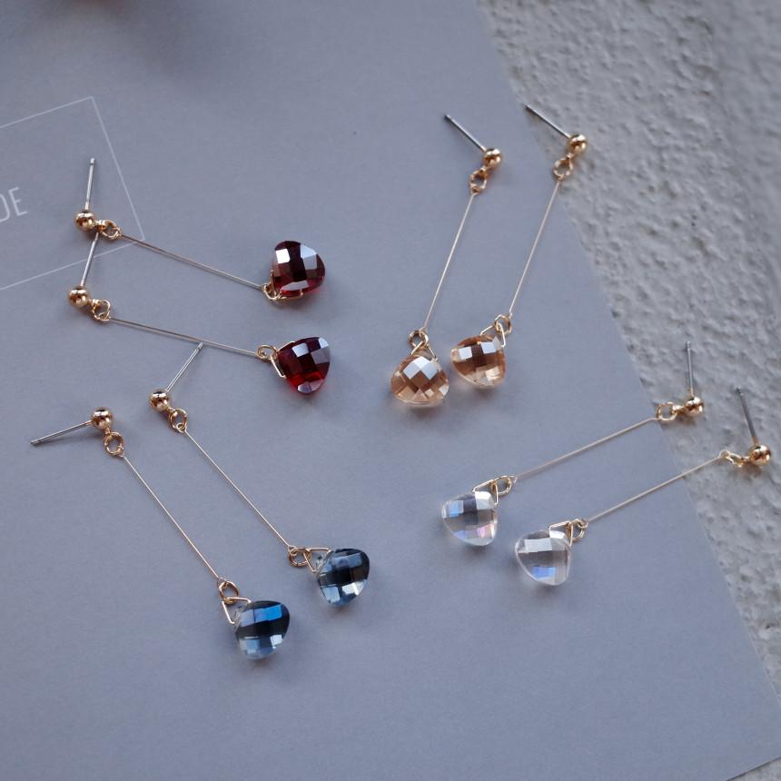 NO.61 Swan Cutting Crystal Drop Earrings Stylish C