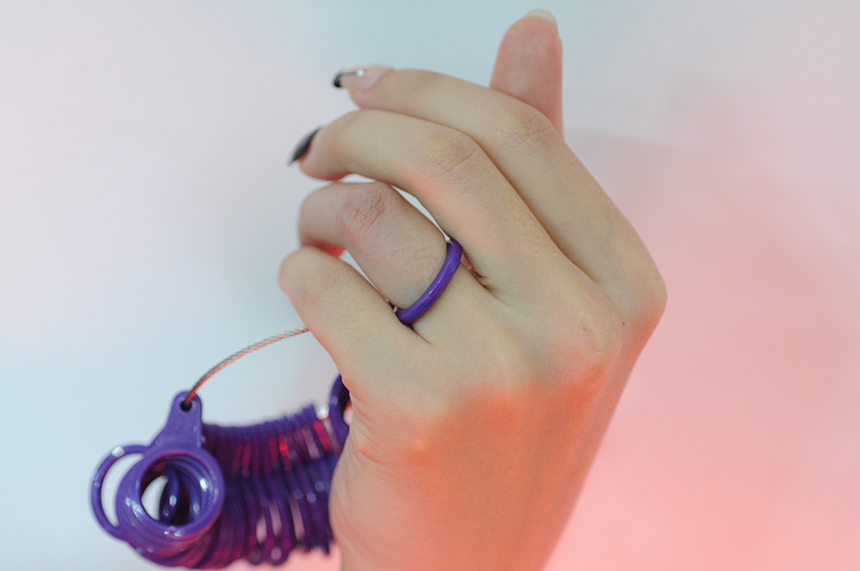 <b><p>Ring size resurgence Lake Ash method Alleic</p></b><b><p>リングサイズ 回復 湖 材 法 アレルギーのない ポリエチレン ゲージ 測定器 カップル</p></b><br /><br /><p align='center'>