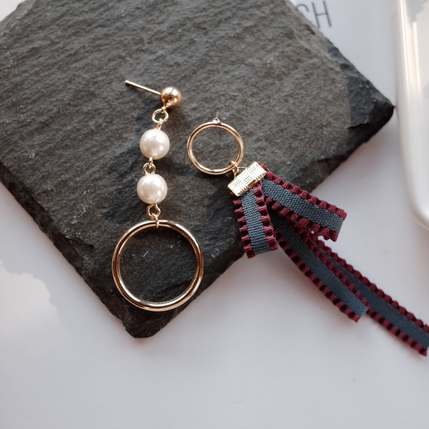 Valentine's Day Color Ribbon Unbalanced Earring