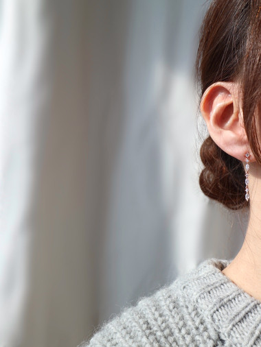 silverpost hand glint neat drop earrings date look