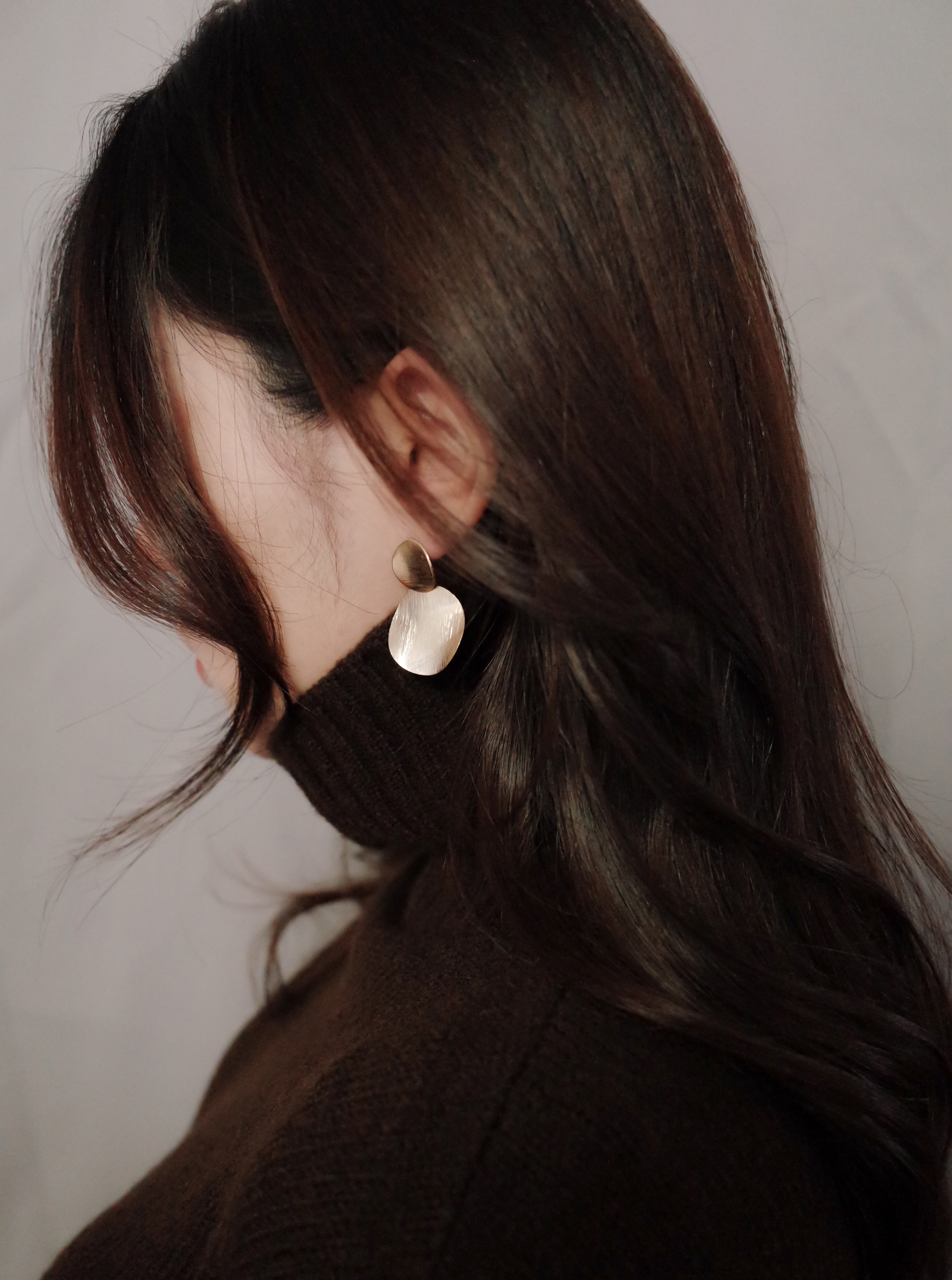 NO.62 Snowman Metal Scratch Earrings Stylish Chic 