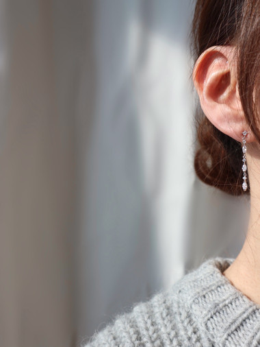 silverpost hand glint neat drop earrings date look