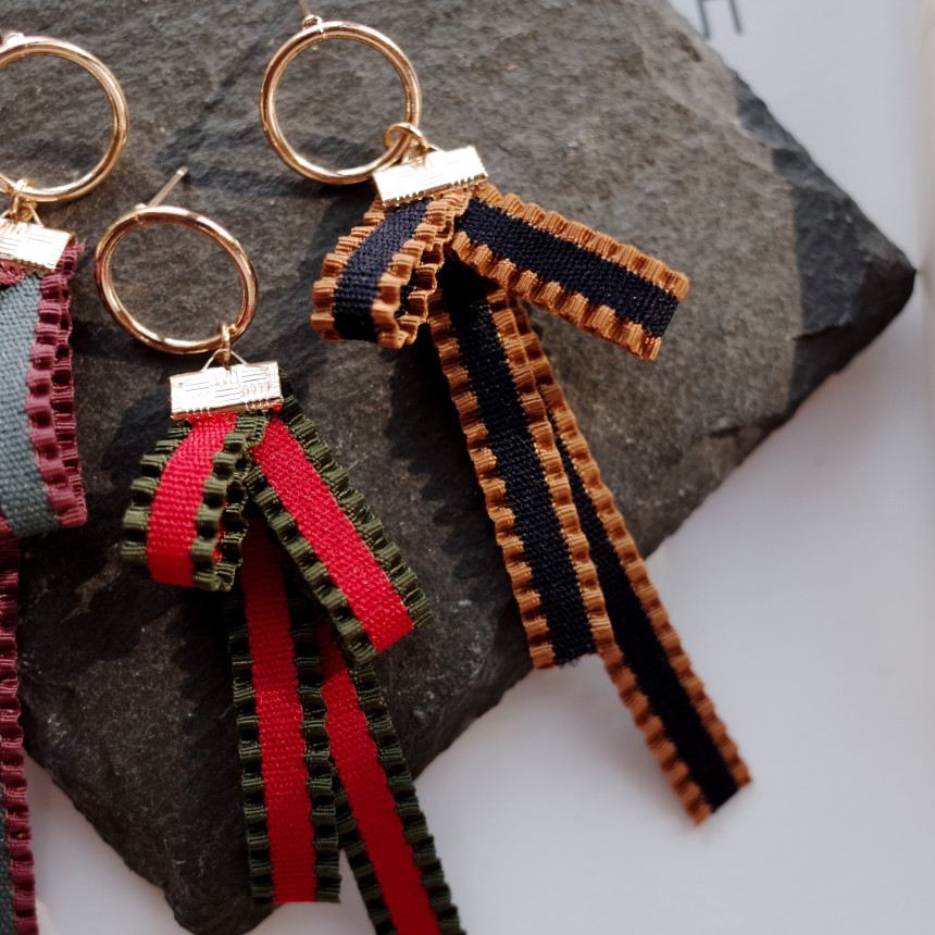 Valentine's Day Color Ribbon Unbalanced Earring