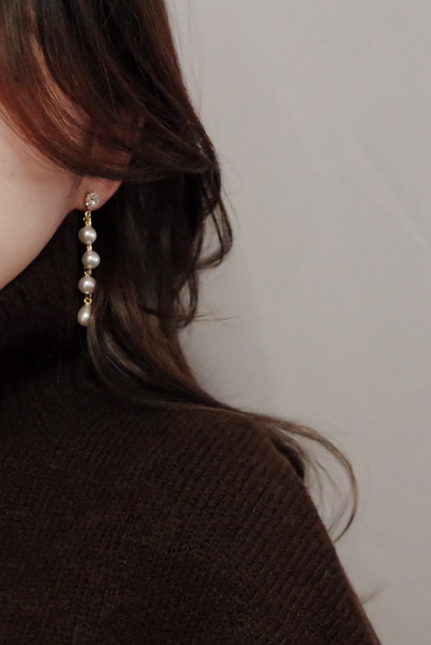 Emily Chain Pearl Earrings Silver Earrings Stylish