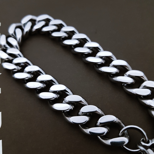 Surprise steel car key ring initials engraved key 