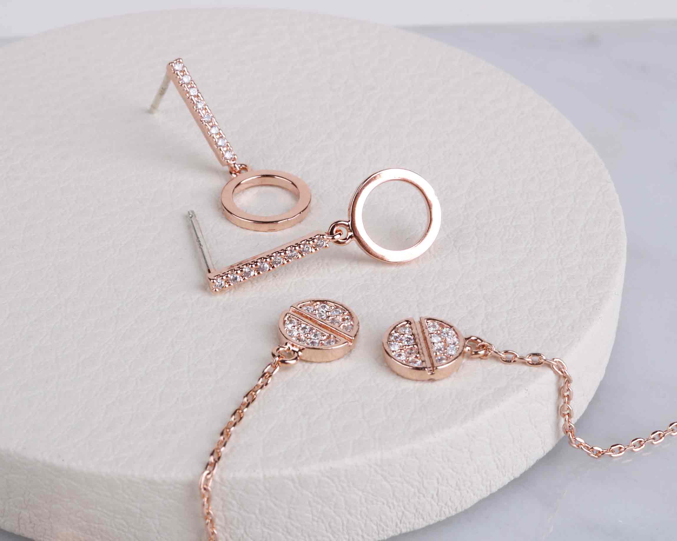 Volare Fende Earrings SPE301 Modern &amp Chic Spec