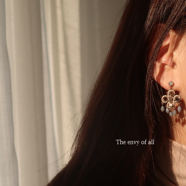 Free Shipping Czech Crystal Surgery Earrings Antiq