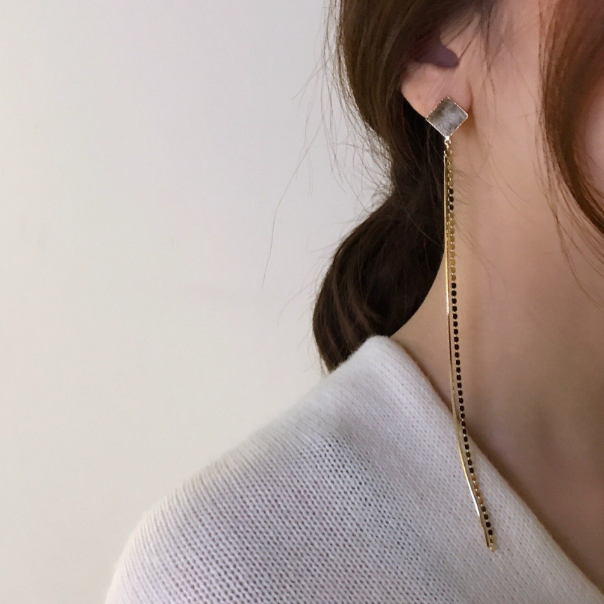 Julie Velvet Long Drop Earrings 3color Train Style