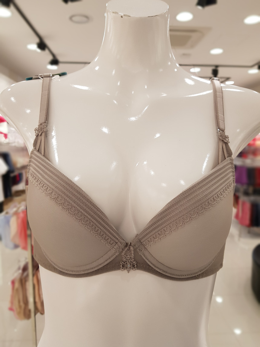 Venus Double Wing Custom Stretch Molded Cup Wrigle