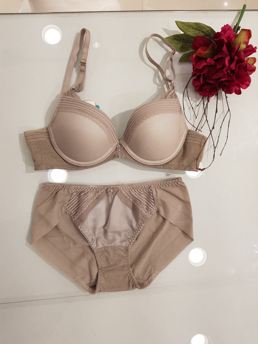 Venus Double Wing Custom Stretch Molded Cup Wrigle
