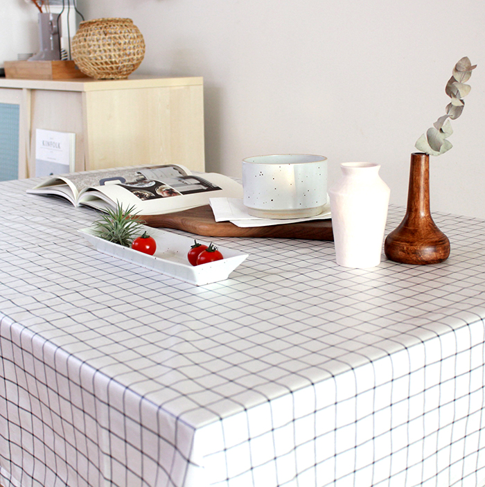 북유럽 체크 방수 식탁보 테이블보 캠핑 홈카페 백일 돌상 교회 95X110cm