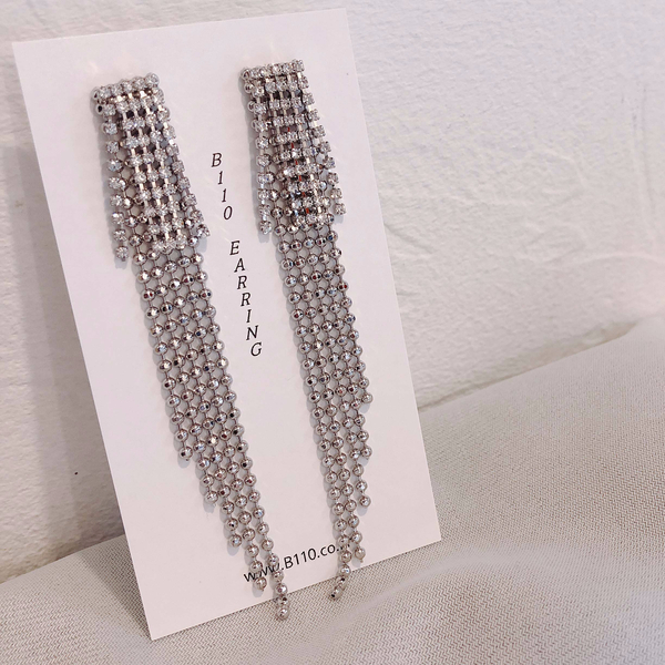 Blanche Bold Long Drop Earrings 2color Unusual Spe