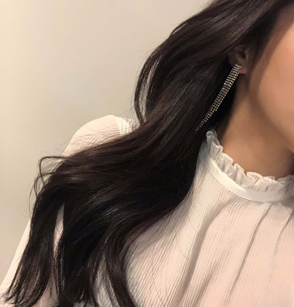 Blanche Bold Long Drop Earrings 2color Unusual Spe