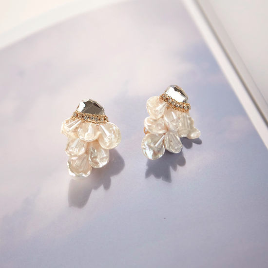 Freshwater pearl wedding earrings silver fancy fem